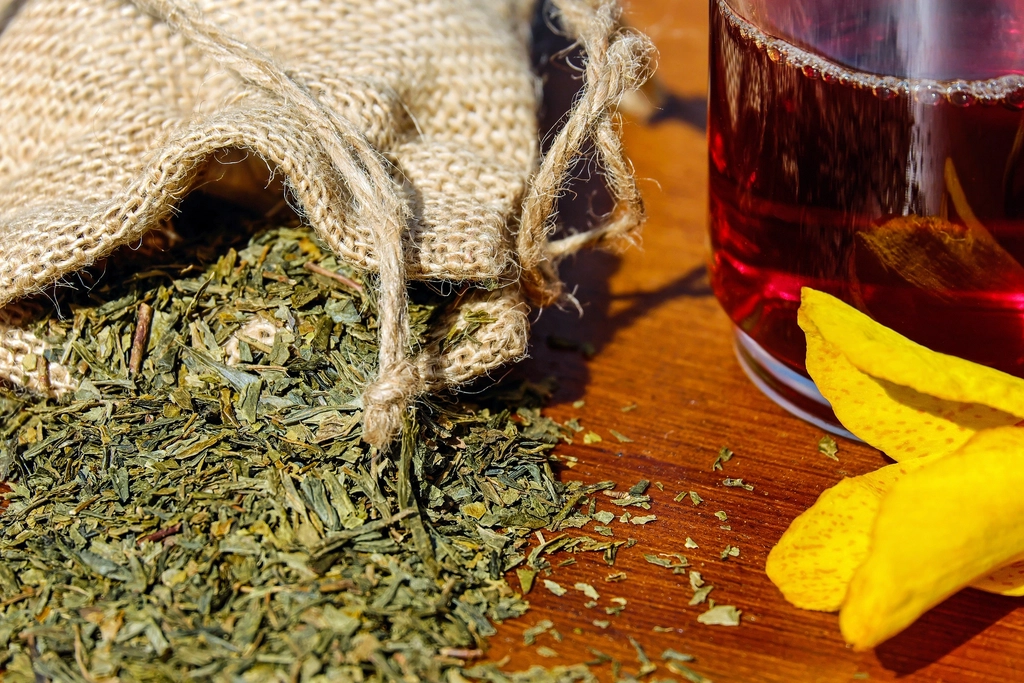 EGCG and Green Tea: Fat Loss, Glucose and the 800 mg Liver Limit